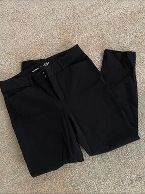 Old Navy Black Women's Ankle-Length Slim Pants